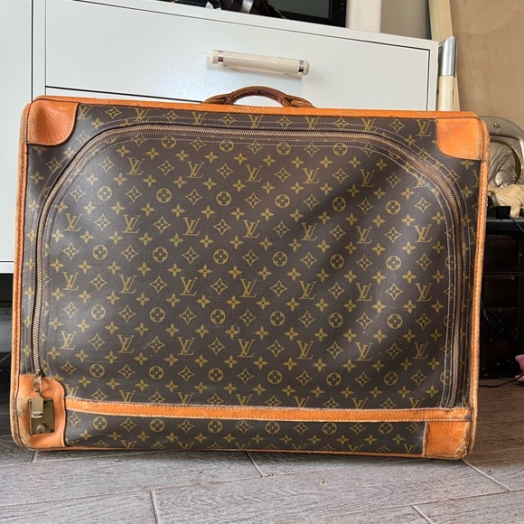 Louis Vuitton Monogram Travel Bag in Brown and Tan no key zipper good